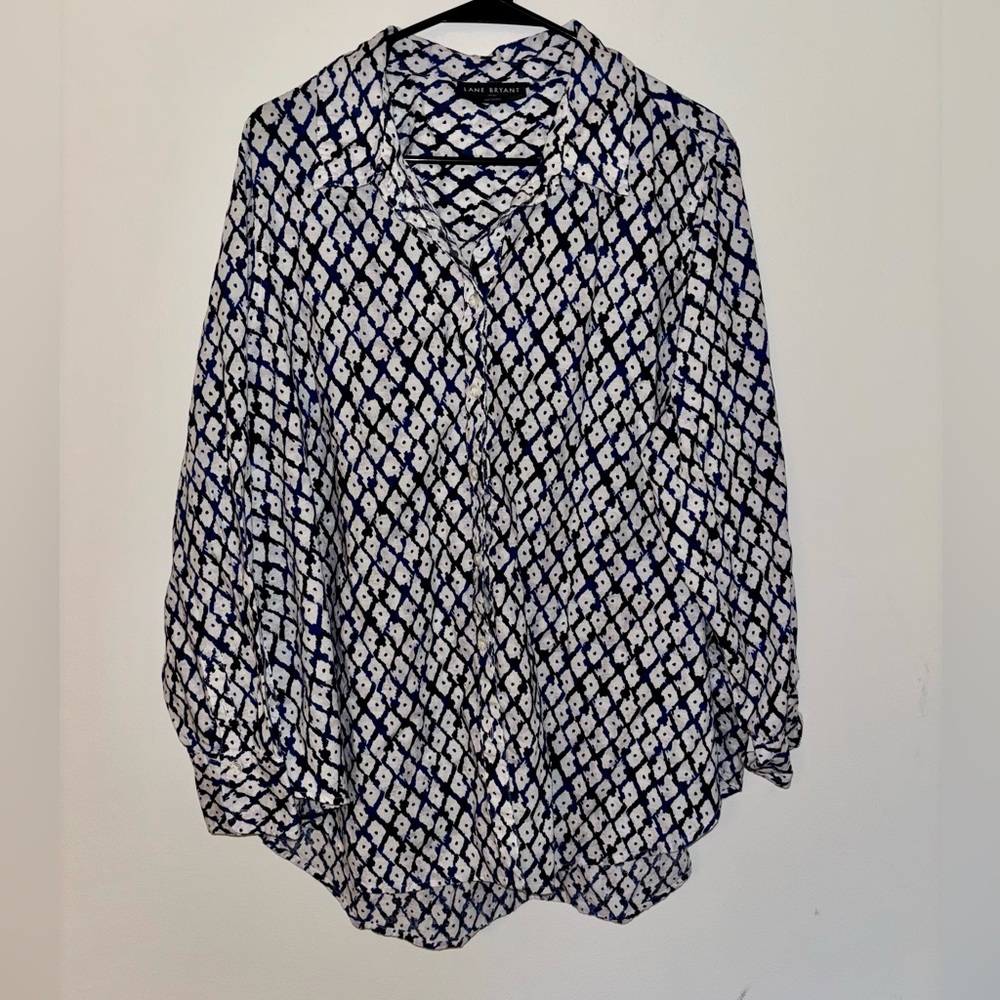 Lane Bryant Long-Sleeve Button-Down Soft Shirt in Shibori Diamond Size 18/20 - Picture 2 of 10
